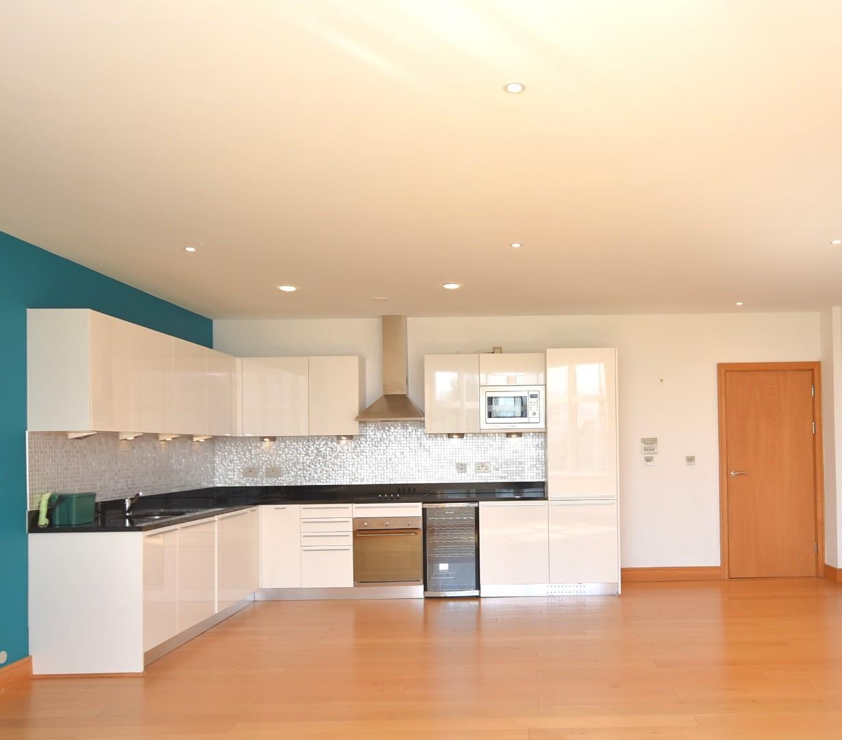 216 Headlands, Hayes Point, Sully, CF64 5QH